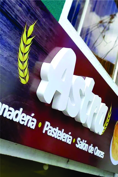 avisos en acrilico para panaderias - JuanImprime